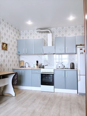 Купить --комнатную квартиру